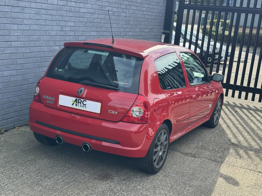 RENAULT CLIO