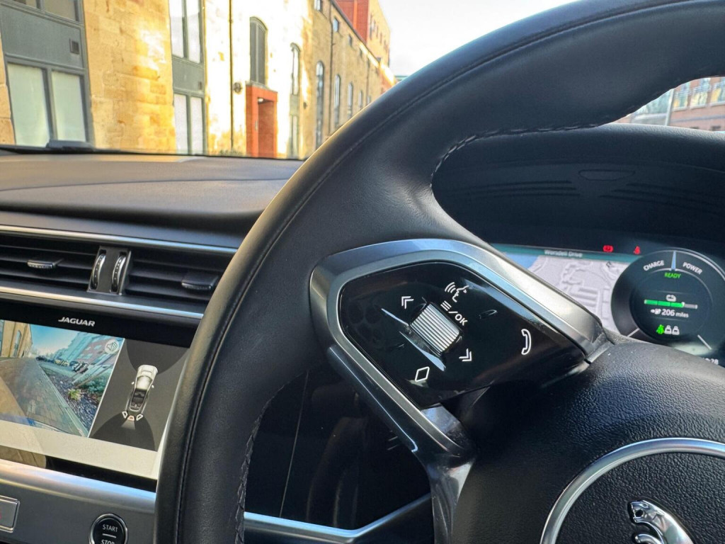 JAGUAR I-Pace