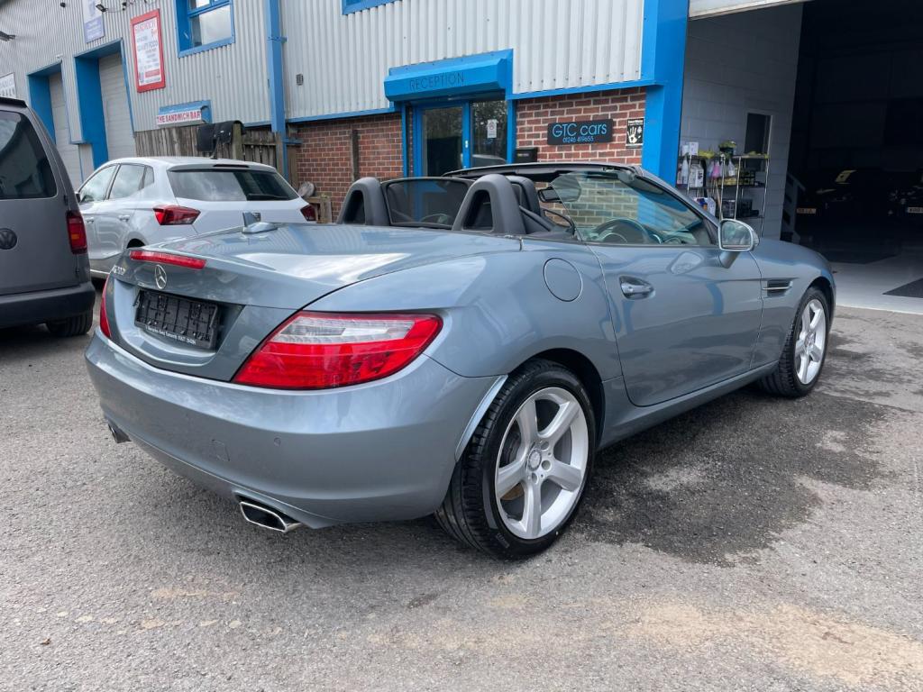 MERCEDES-BENZ SLK