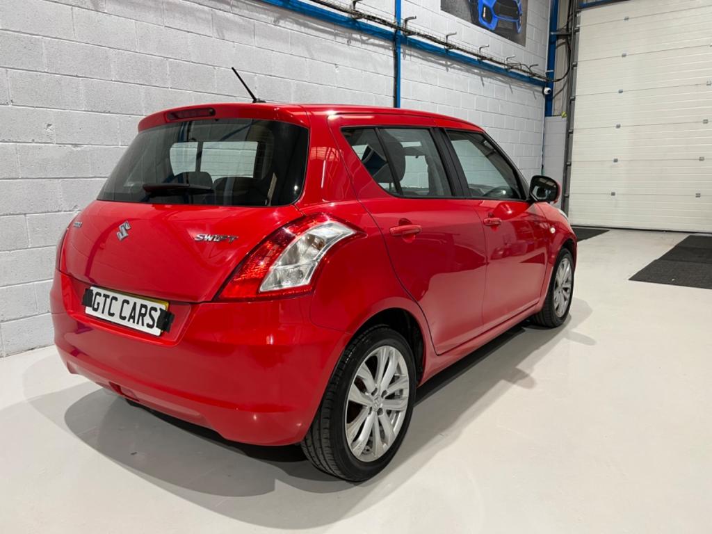 SUZUKI SWIFT