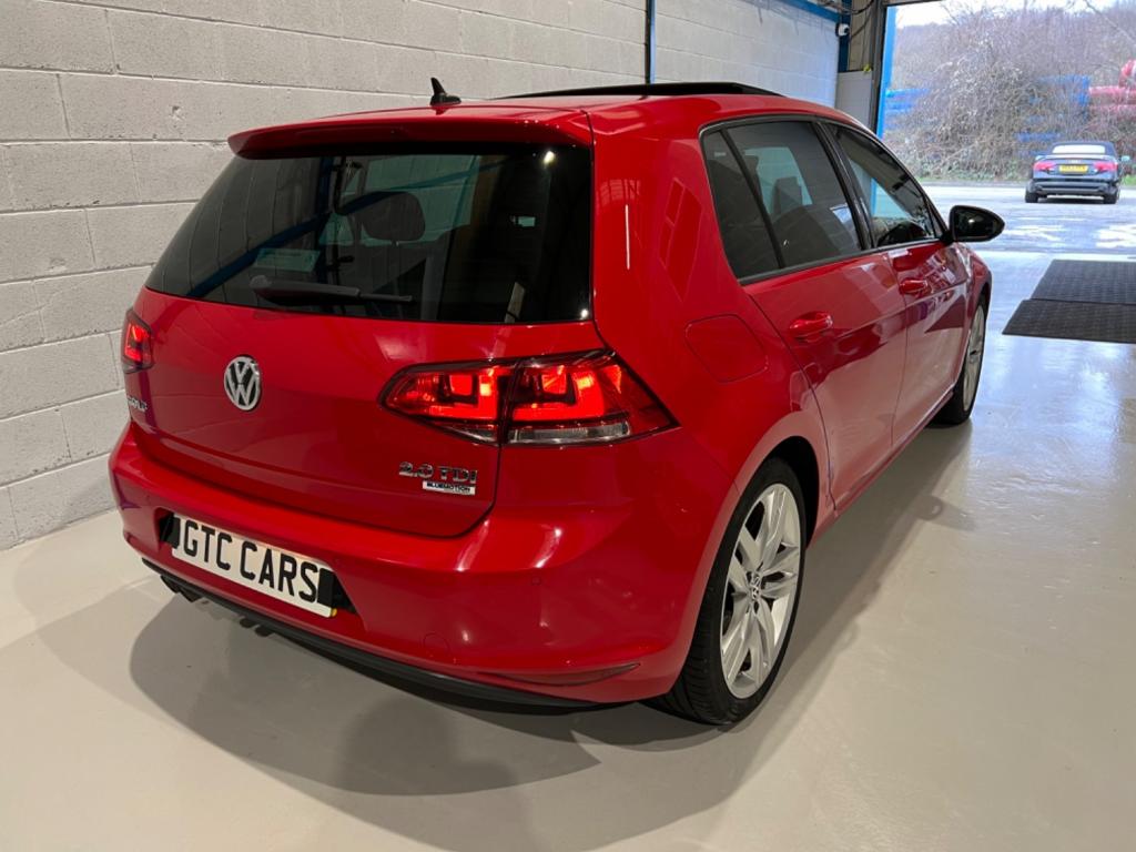 VOLKSWAGEN GOLF