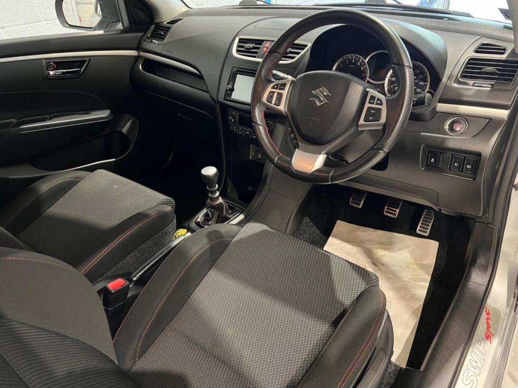 SUZUKI SWIFT