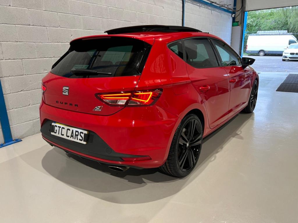 SEAT LEON
