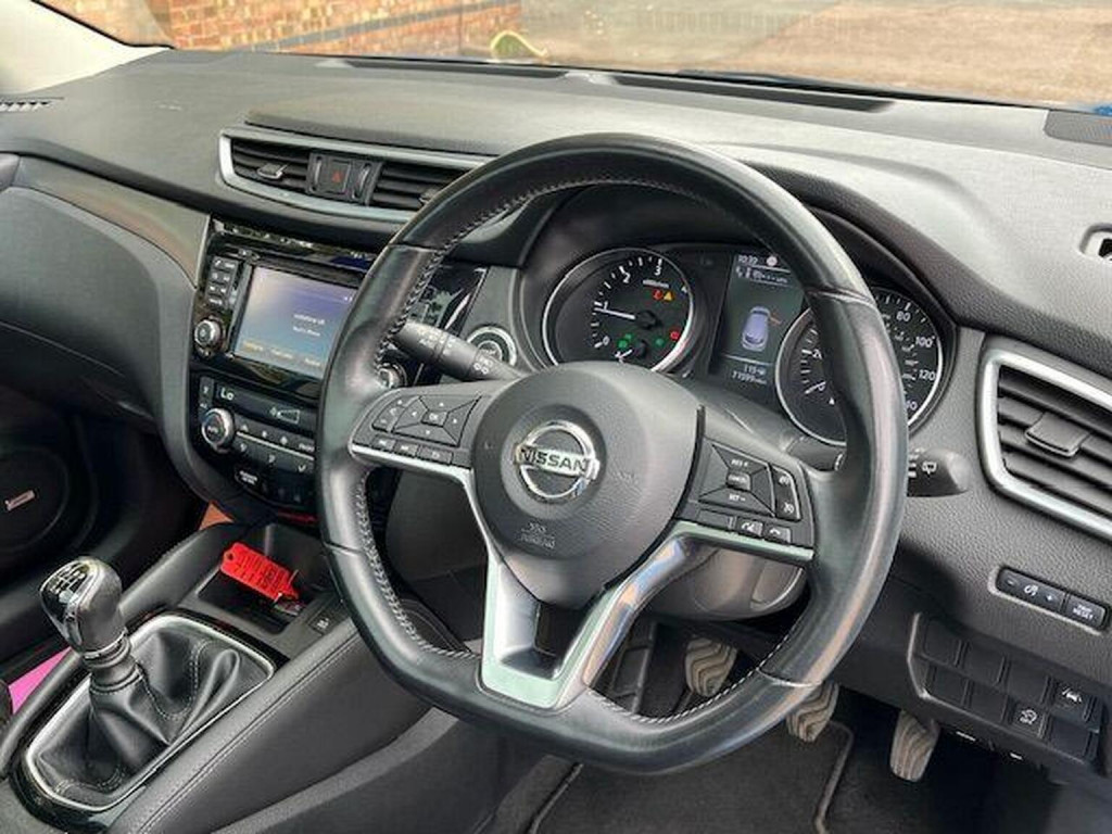 NISSAN QASHQAI