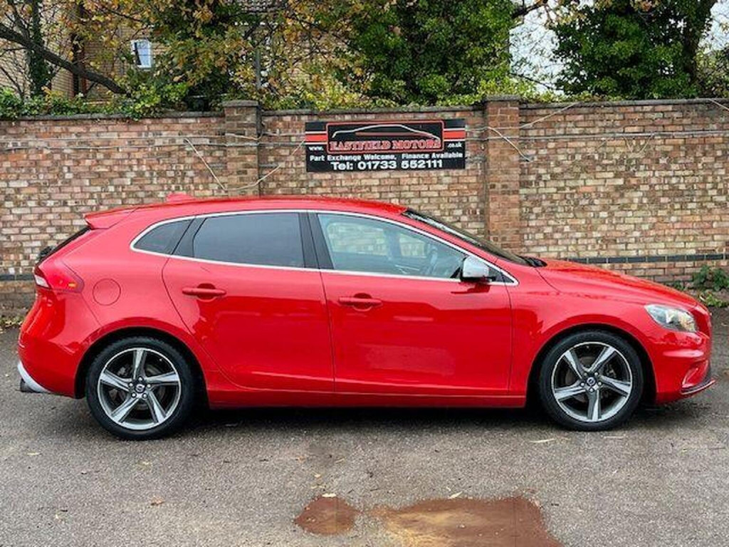 VOLVO V40
