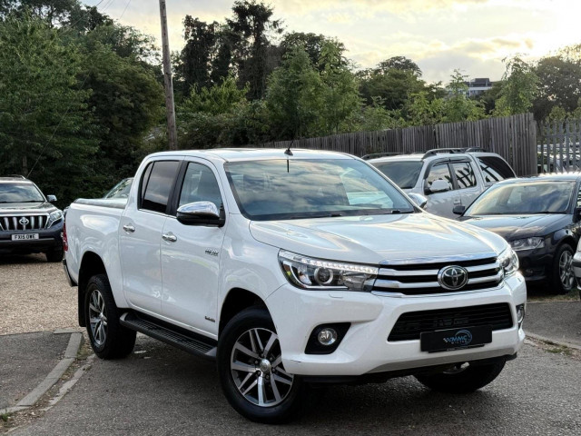 TOYOTA HILUX