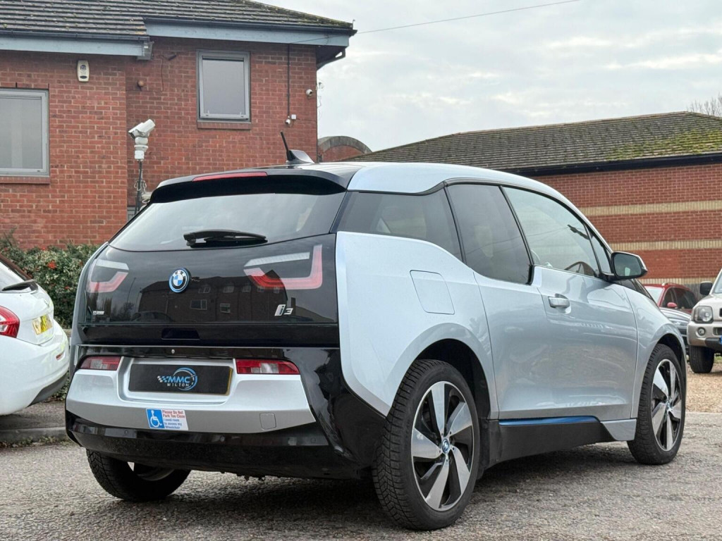 BMW I3