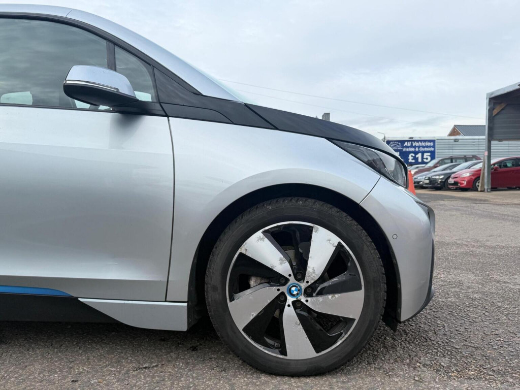 BMW I3