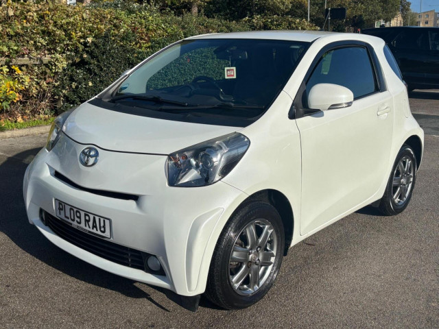 TOYOTA IQ