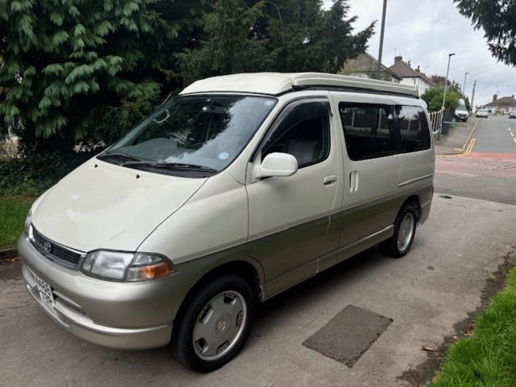 View TOYOTA GRANVIA 