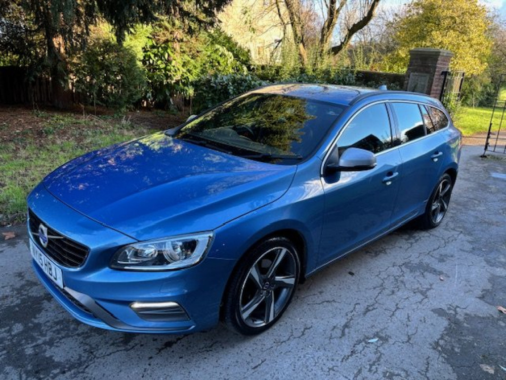 View VOLVO V60 2.0 R-Design Nav D2