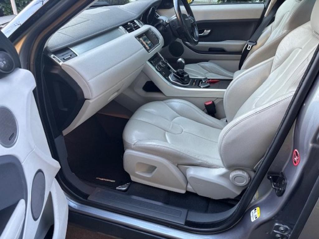 LAND ROVER RANGE ROVER EVOQUE