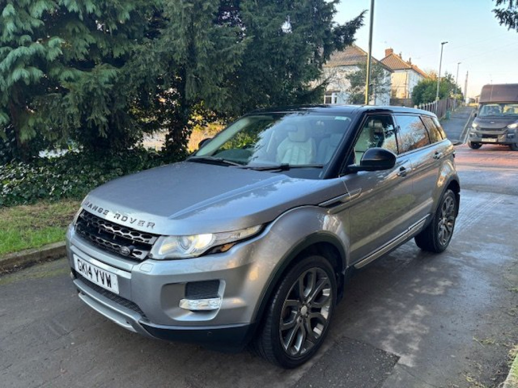 View LAND ROVER RANGE ROVER EVOQUE 2.2 SD4 Pure Tech