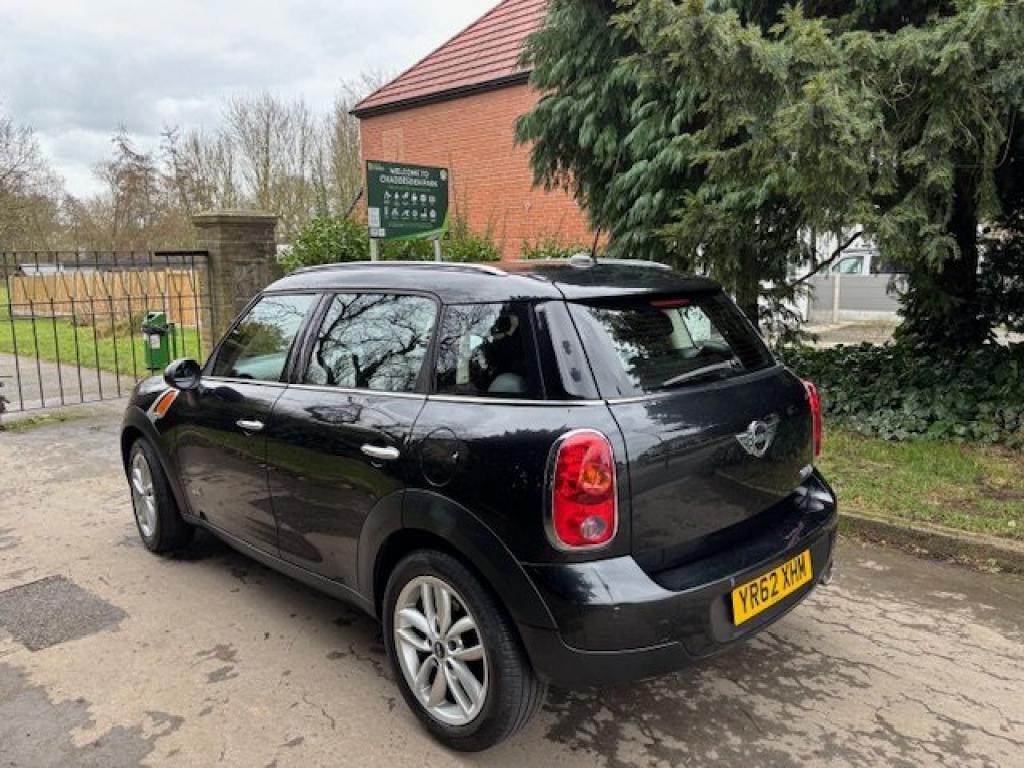 View MINI COUNTRYMAN 1.6 Cooper D ALL4 Countryman