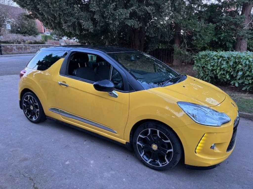 View CITROEN DS3 1.6 VTi DStyle Plus
