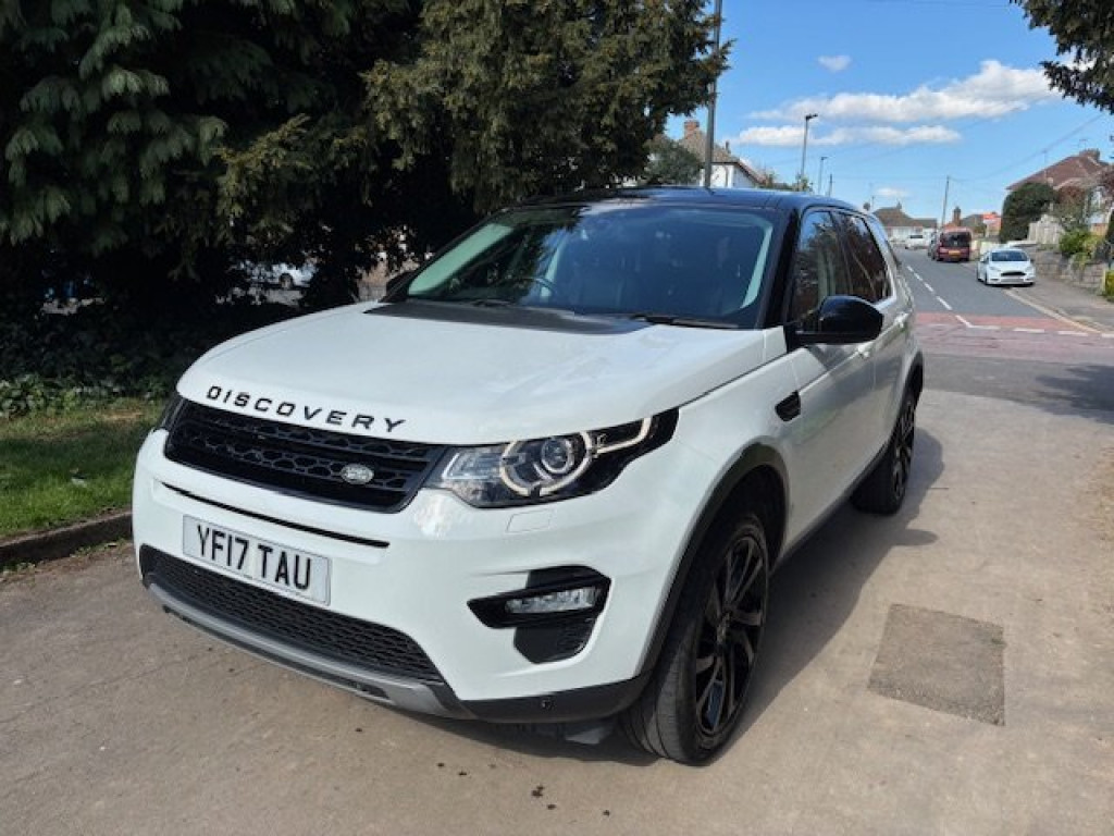 View LAND ROVER DISCOVERY SPORT 2.0 TD4 HSE Black