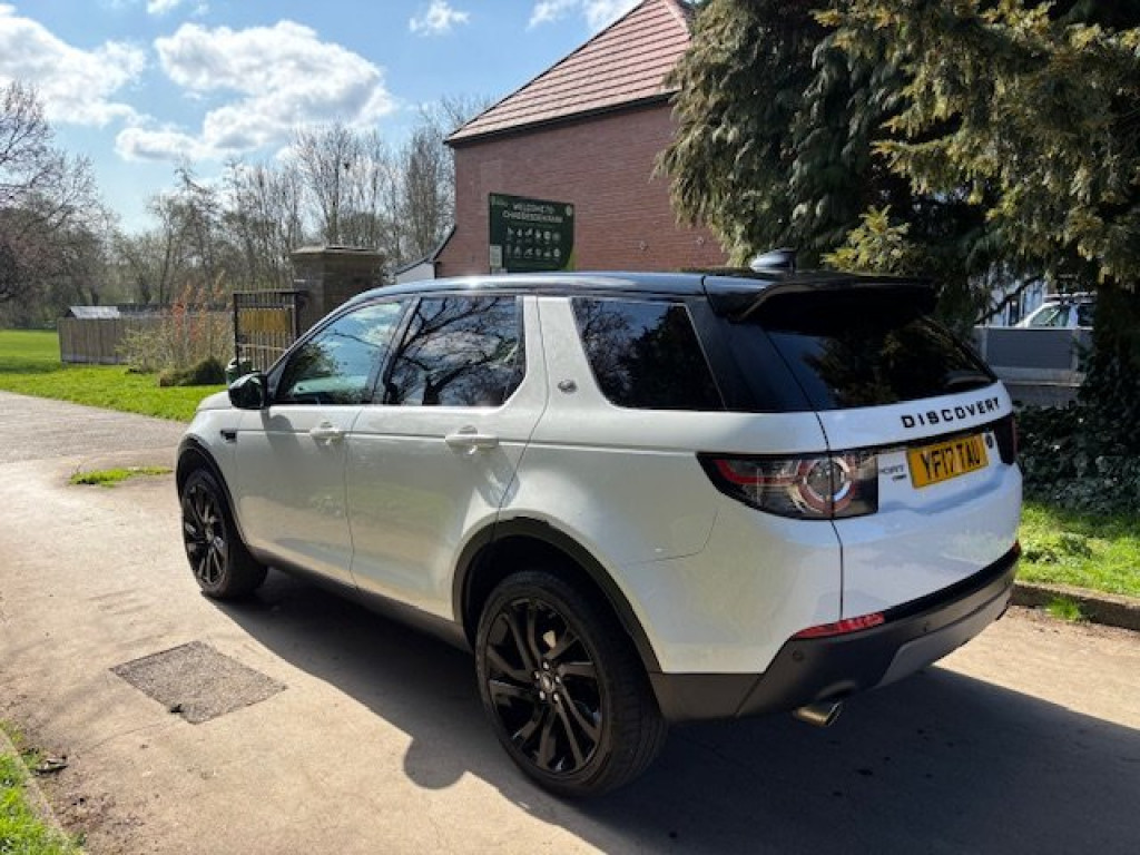 View LAND ROVER DISCOVERY SPORT 2.0 TD4 HSE Black