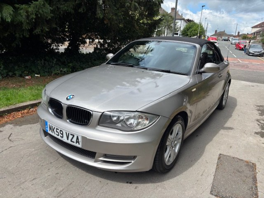 View BMW 1 SERIES 2.0 118d SE Convertible