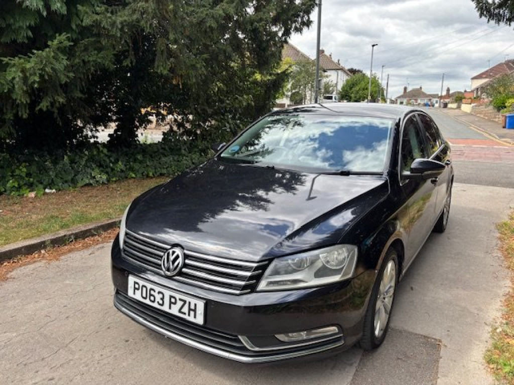 View VOLKSWAGEN PASSAT 2.0 TDI BlueMotion Tech Highline