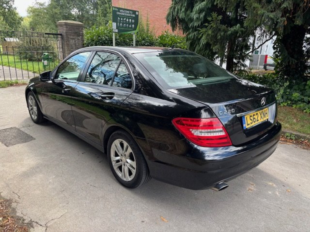 View MERCEDES-BENZ C CLASS 2.1 C220 CDI BlueEfficiency Executive SE