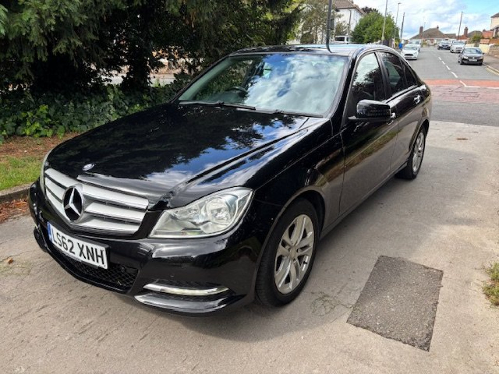 View MERCEDES-BENZ C CLASS 2.1 C220 CDI BlueEfficiency Executive SE