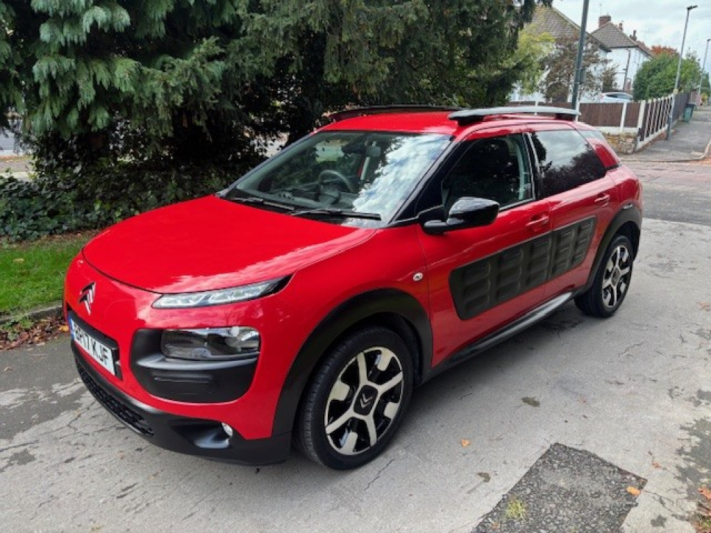 View CITROEN C4 CACTUS 1.2 PureTech Flair