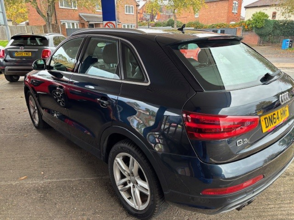 AUDI Q3