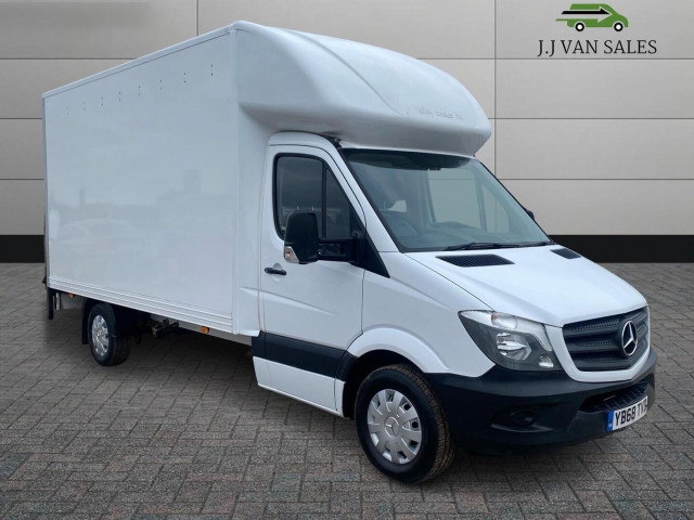 MERCEDES-BENZ SPRINTER