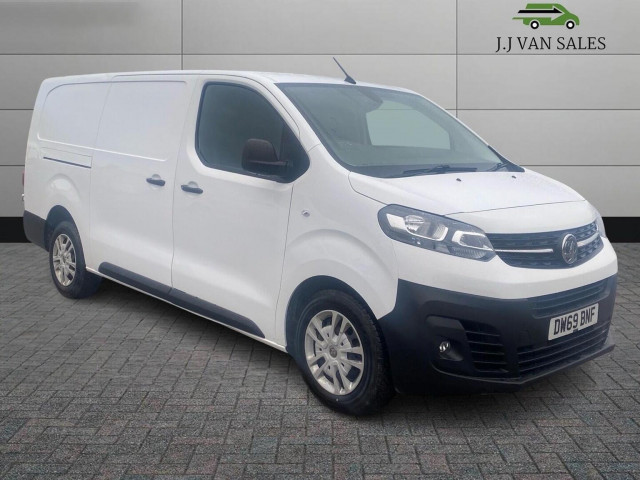 VAUXHALL VIVARO