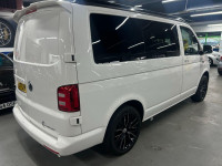 VOLKSWAGEN CAMPERVAN