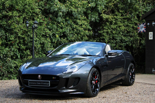 JAGUAR F-TYPE