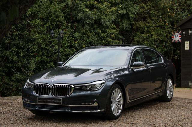 BMW 7 SERIES