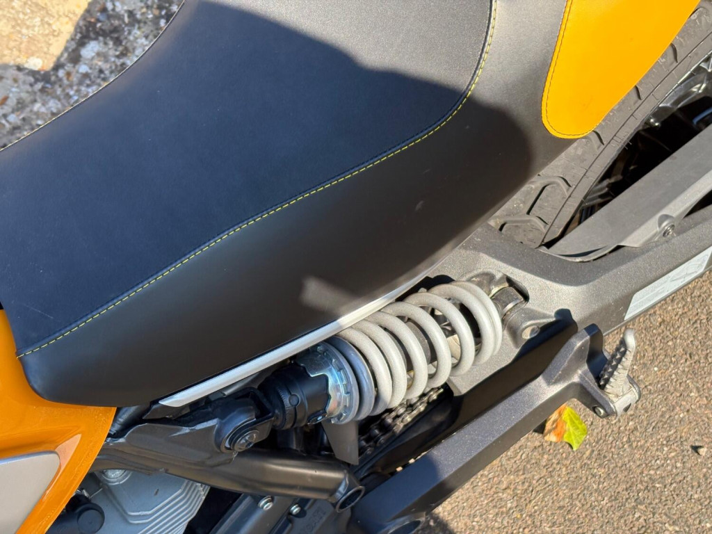 DUCATI SCRAMBLER 800