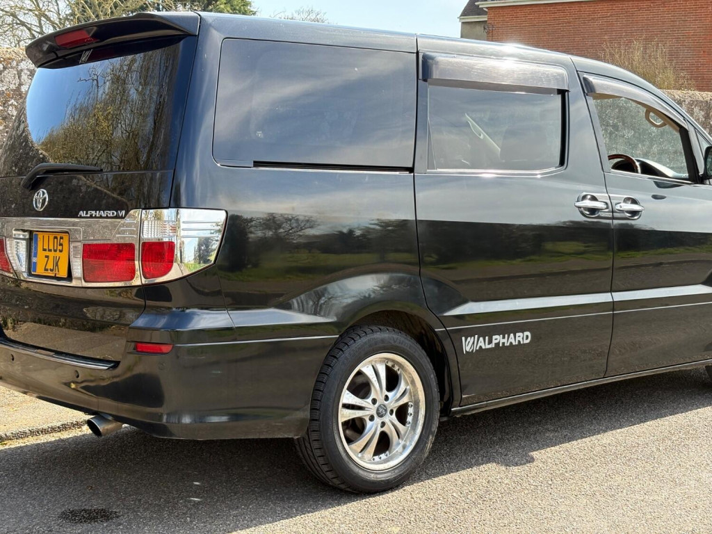 TOYOTA ALPHARD