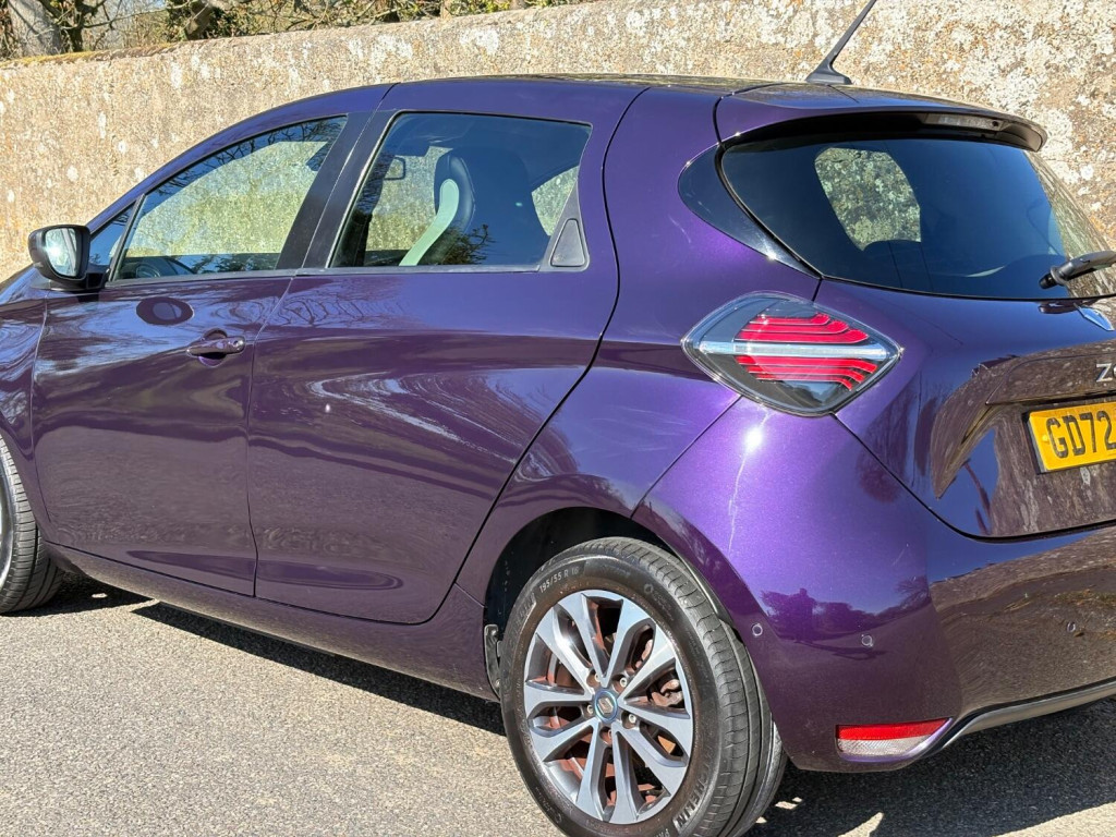 RENAULT ZOE