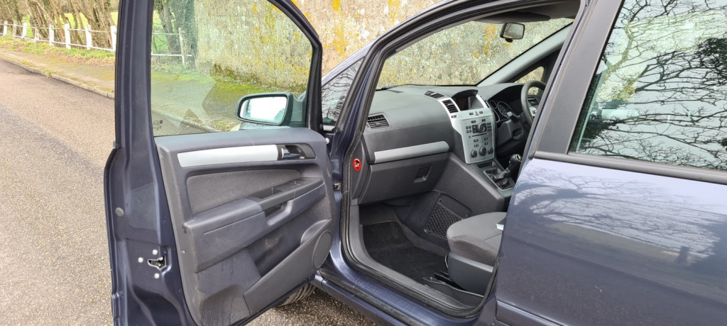 VAUXHALL ZAFIRA