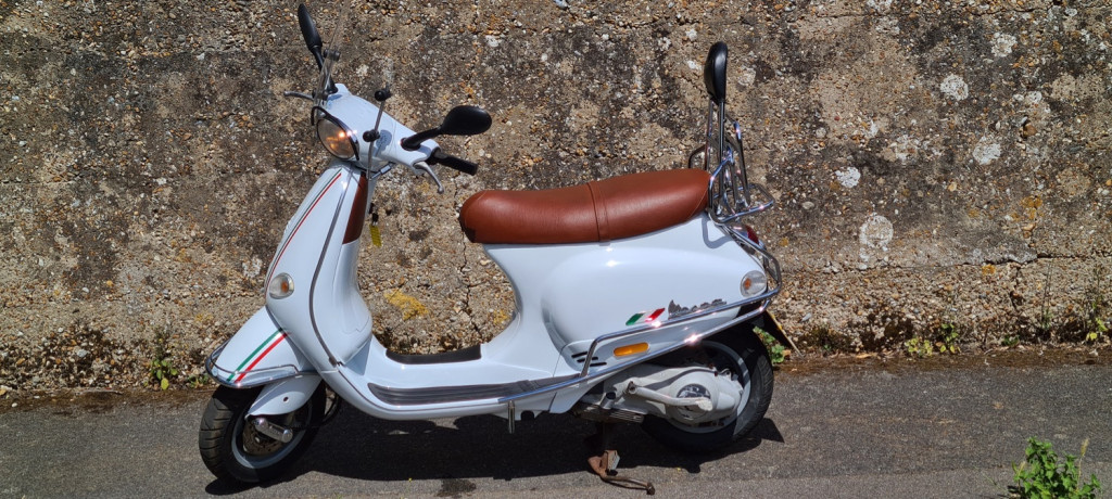 PIAGGIO Vespa