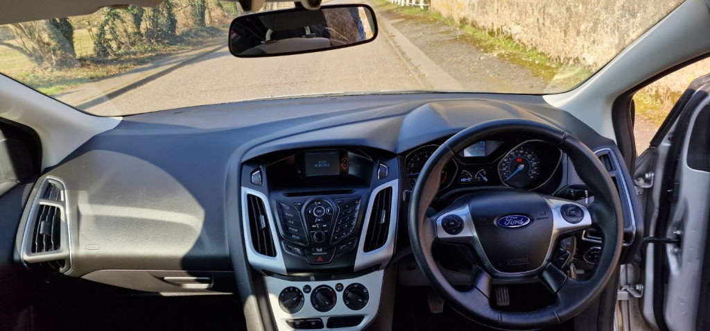 FORD FOCUS