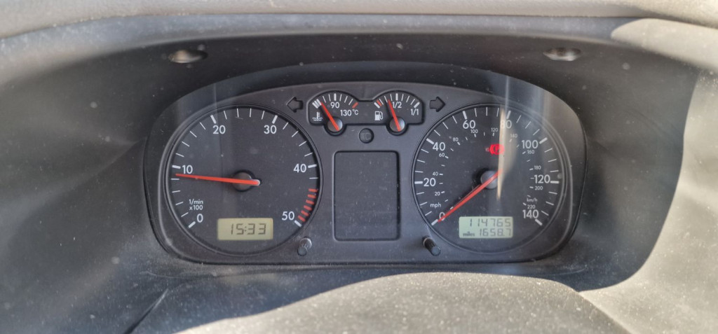 VOLKSWAGEN TRANSPORTER