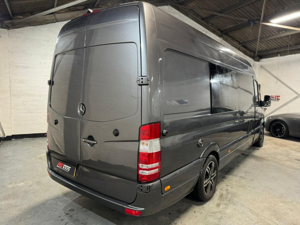 MERCEDES-BENZ SPRINTER