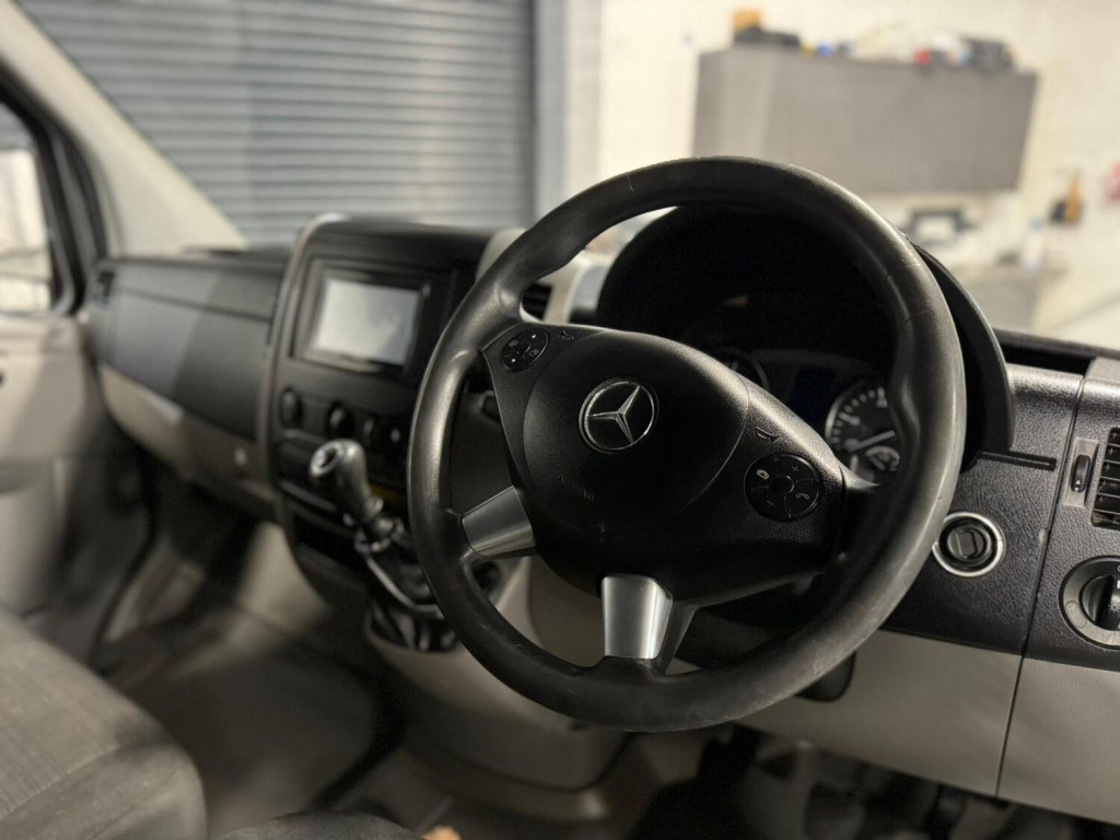 MERCEDES-BENZ SPRINTER