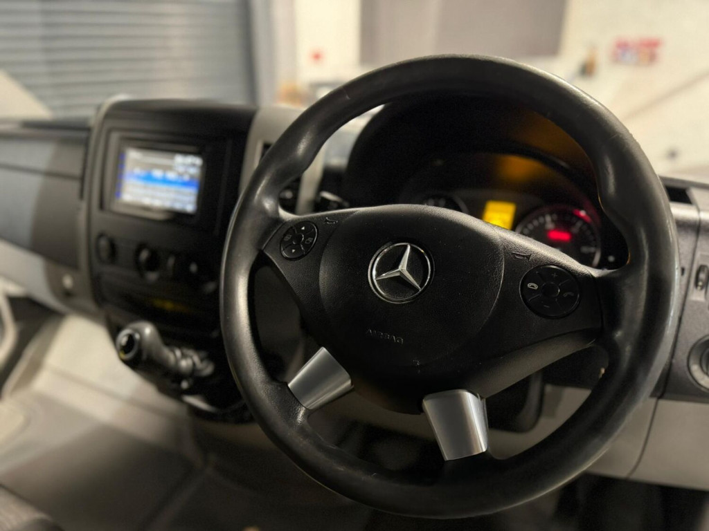 MERCEDES-BENZ SPRINTER