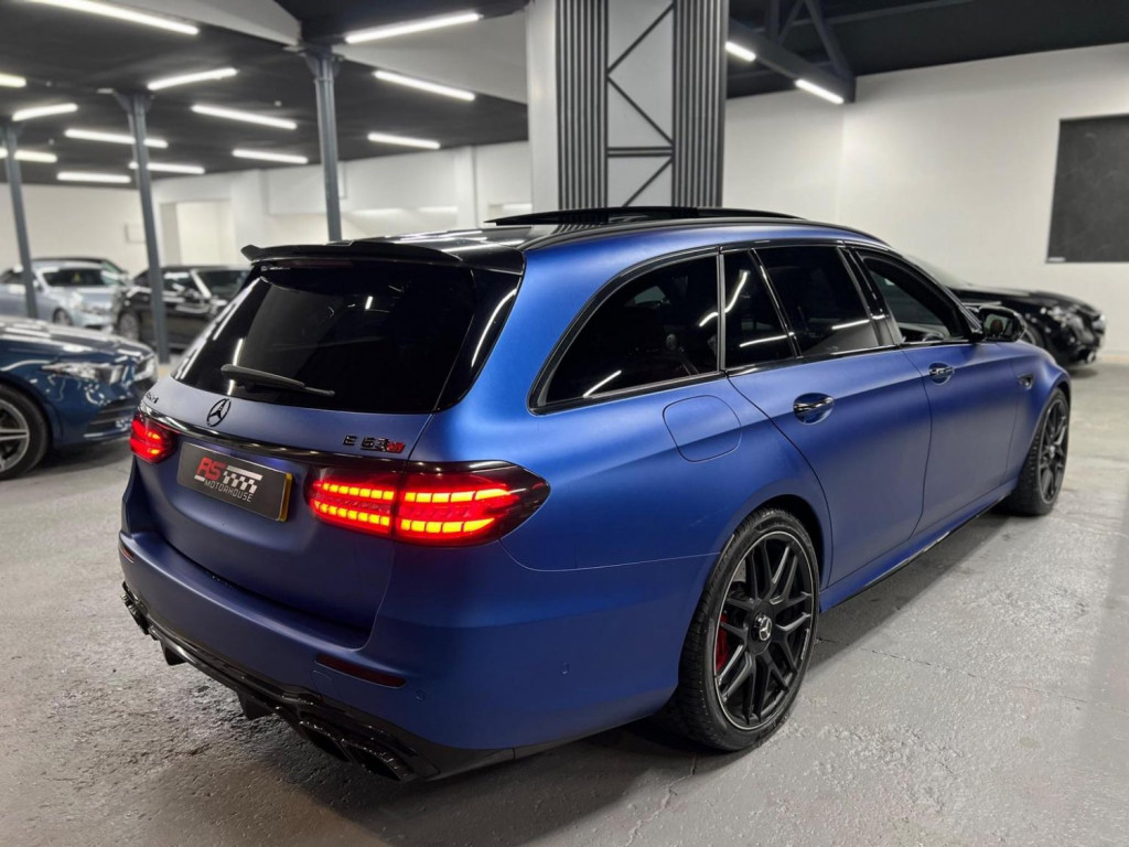 MERCEDES-BENZ E CLASS