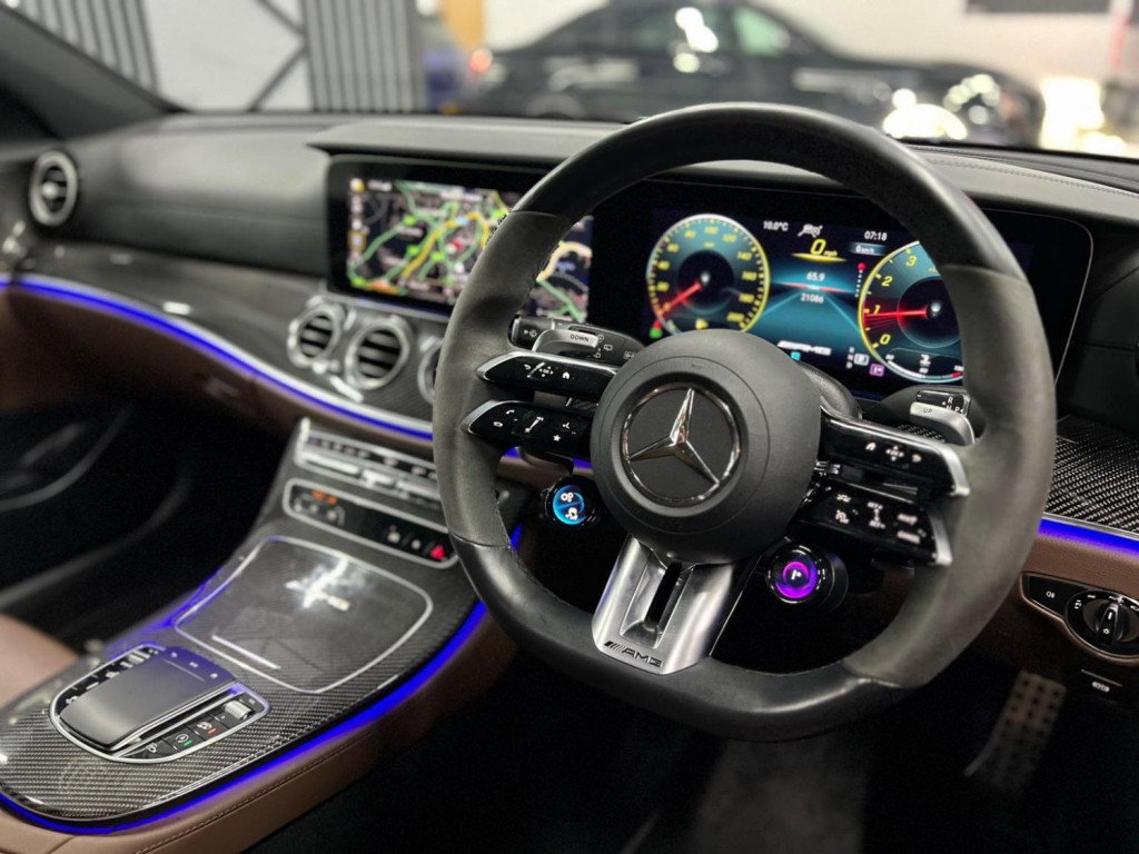 MERCEDES-BENZ E CLASS