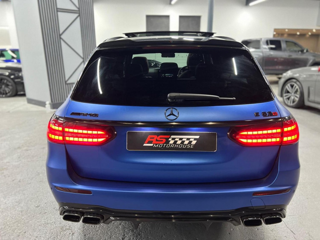 MERCEDES-BENZ E CLASS