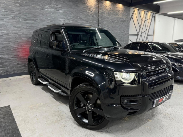 LAND ROVER DEFENDER 110 5.0 P525 V8 Auto 4WD Euro 6 (s/s) 5dr