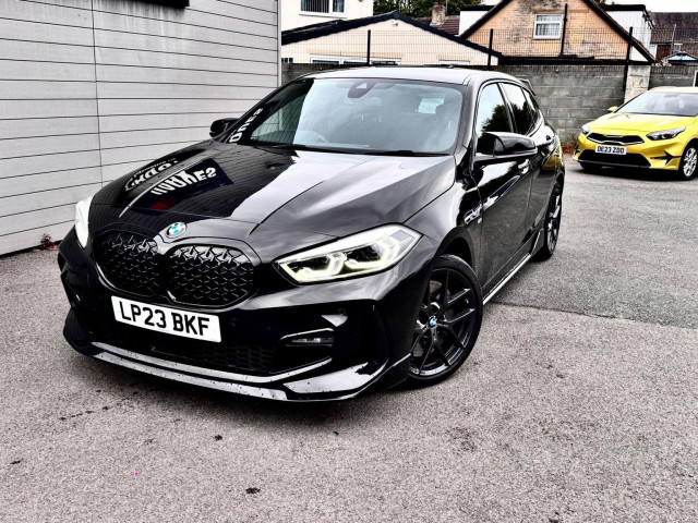 BMW 1 SERIES