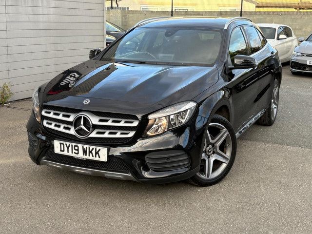 MERCEDES-BENZ GLA CLASS