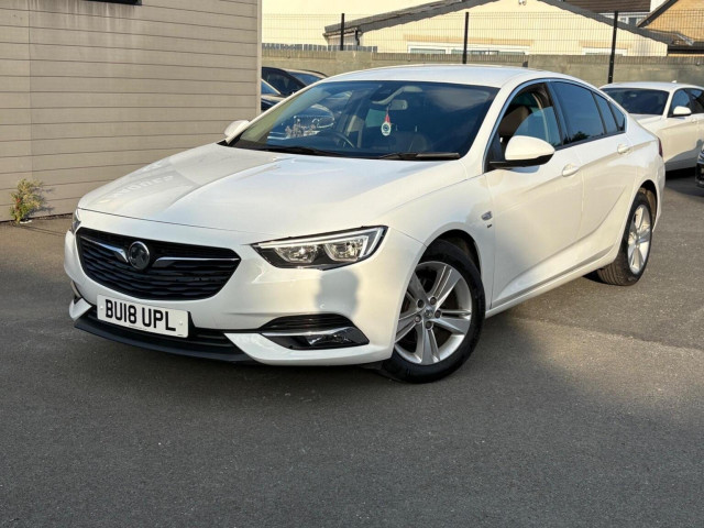 VAUXHALL INSIGNIA