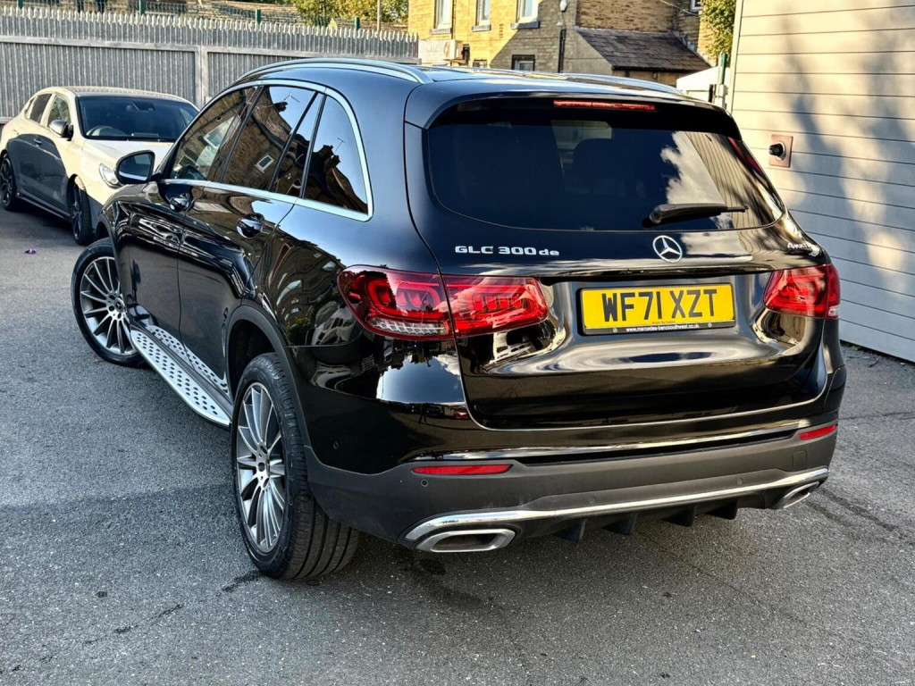 MERCEDES-BENZ GLC